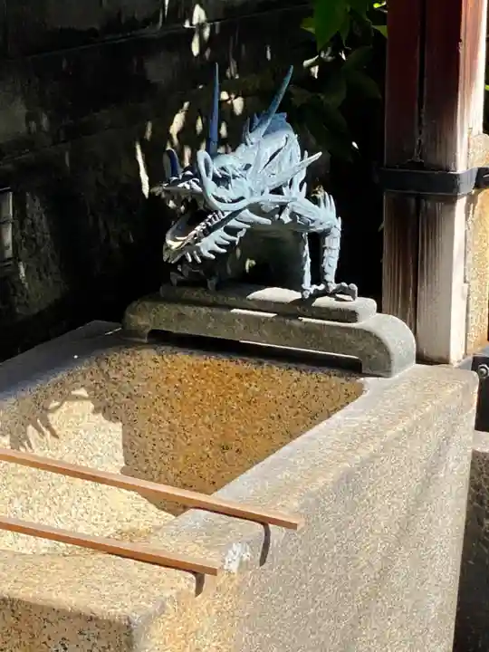 長香寺の手水舎