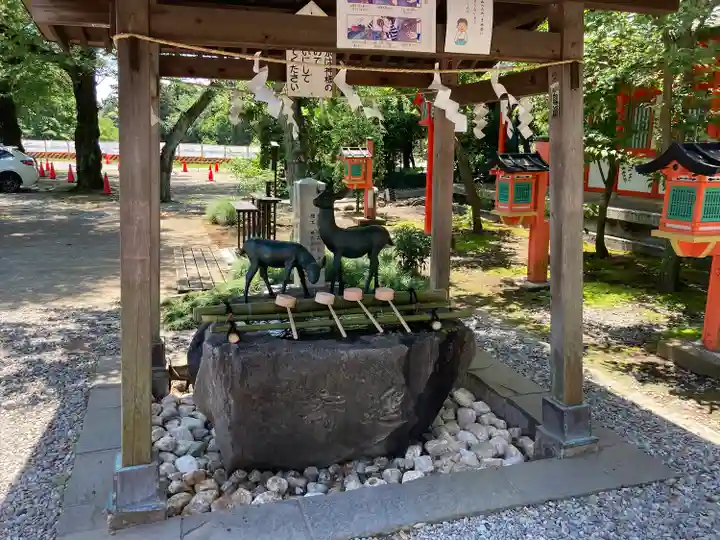 相州春日神社の手水舎