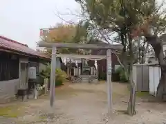 神明社の鳥居