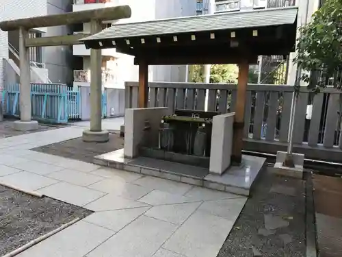 宮益御嶽神社の手水舎