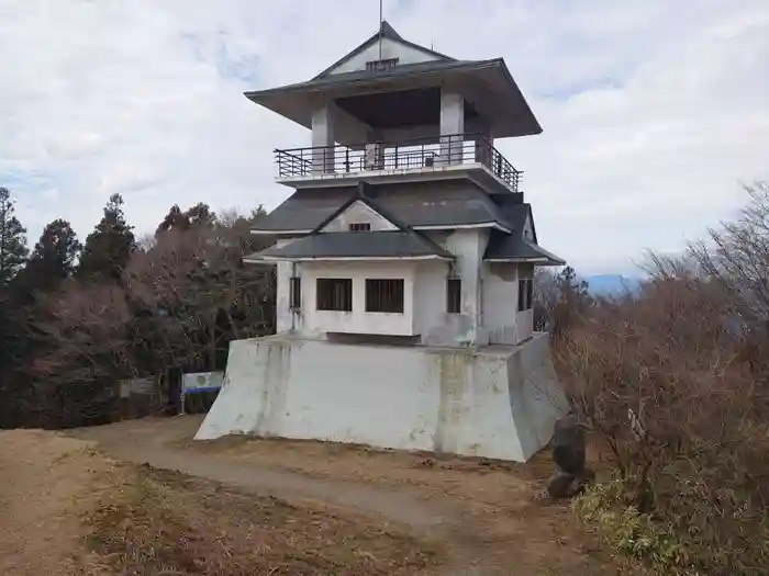 八溝嶺神社の建物その他