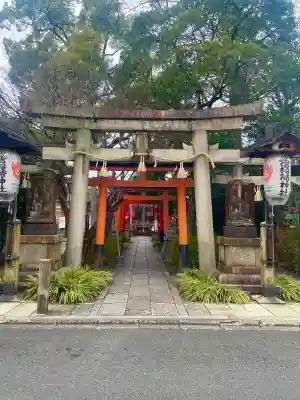 武信稲荷神社の{uncategorized: "未分類", other: "その他", undefined: "問題あり", building: "その他建物", grave: "お墓", sacred_gate: "鳥居", guardian: "狛犬", statue: "像", buddha: "仏像", history: "歴史", nature: "自然", garden: "庭園", animal: "動物", pagoda: "塔", temizu: "手水舎", mountain_gate: "山門・神門", sanctuary: "本殿・本堂", subordinate: "末社・摂社", art: "芸術", scenery: "景色", jizo: "地蔵", ema: "絵馬", goshuin: "御朱印", omikuji: "おみくじ", items: "授与品その他", amulet: "お守り", goshuincho: "御朱印帳", eats: "食事", festival: "お祭り", votive_dance: "神楽", shichigosan: "七五三参", wedding: "結婚式", experience: "体験その他", initially: "初詣", around: "周辺", anti_infection: "感染症対策"}