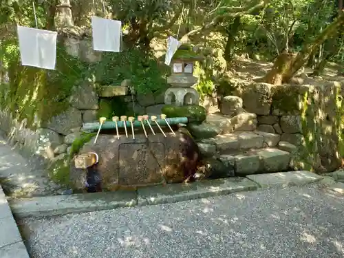 石上神宮の手水舎