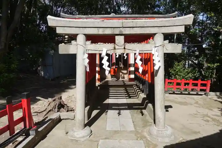 上新田天神社の末社・摂社