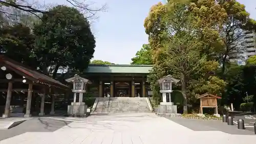 東郷神社の本殿・本堂