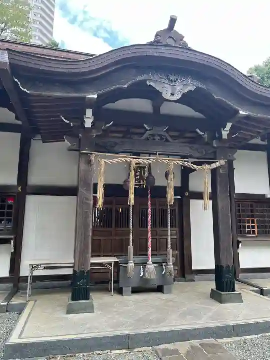 白旗神社(平戸白旗神社)の{uncategorized: "未分類", other: "その他", undefined: "問題あり", building: "その他建物", grave: "お墓", sacred_gate: "鳥居", guardian: "狛犬", statue: "像", buddha: "仏像", history: "歴史", nature: "自然", garden: "庭園", animal: "動物", pagoda: "塔", temizu: "手水舎", mountain_gate: "山門・神門", sanctuary: "本殿・本堂", subordinate: "末社・摂社", art: "芸術", scenery: "景色", jizo: "地蔵", ema: "絵馬", goshuin: "御朱印", omikuji: "おみくじ", items: "授与品その他", amulet: "お守り", goshuincho: "御朱印帳", eats: "食事", festival: "お祭り", votive_dance: "神楽", shichigosan: "七五三参", wedding: "結婚式", experience: "体験その他", initially: "初詣", around: "周辺", anti_infection: "感染症対策"}