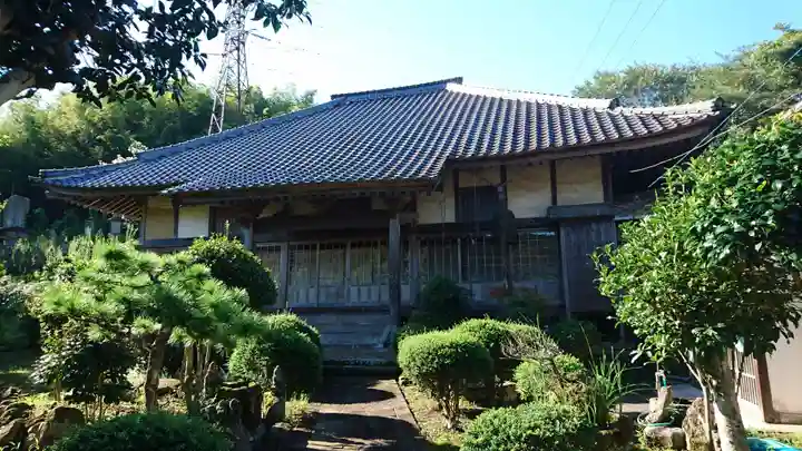 萬年山延命寺の本殿・本堂