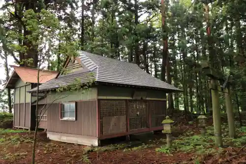 岩上神社の本殿