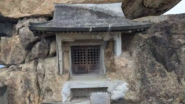 小瀬石鎚神社の本殿・本堂