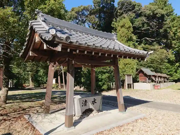 三社大明神社の手水舎