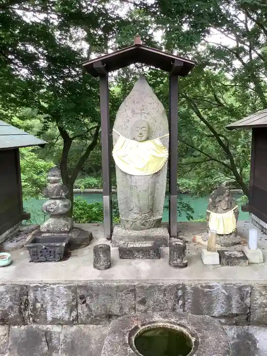 熱田神社の地蔵