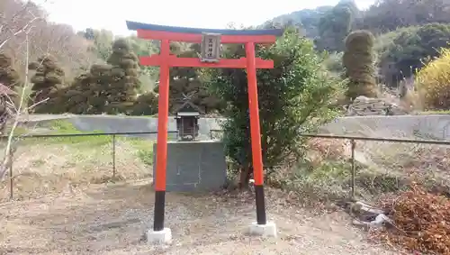 里神神社の鳥居