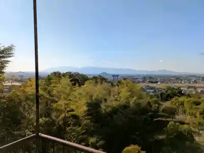 久延彦神社の{uncategorized: "未分類", other: "その他", undefined: "問題あり", building: "その他建物", grave: "お墓", sacred_gate: "鳥居", guardian: "狛犬", statue: "像", buddha: "仏像", history: "歴史", nature: "自然", garden: "庭園", animal: "動物", pagoda: "塔", temizu: "手水舎", mountain_gate: "山門・神門", sanctuary: "本殿・本堂", subordinate: "末社・摂社", art: "芸術", scenery: "景色", jizo: "地蔵", ema: "絵馬", goshuin: "御朱印", omikuji: "おみくじ", items: "授与品その他", amulet: "お守り", goshuincho: "御朱印帳", eats: "食事", festival: "お祭り", votive_dance: "神楽", shichigosan: "七五三参", wedding: "結婚式", experience: "体験その他", initially: "初詣", around: "周辺", anti_infection: "感染症対策"}