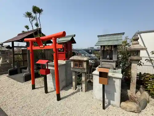 中島黒體龍王大神社の{uncategorized: "未分類", other: "その他", undefined: "問題あり", building: "その他建物", grave: "お墓", sacred_gate: "鳥居", guardian: "狛犬", statue: "像", buddha: "仏像", history: "歴史", nature: "自然", garden: "庭園", animal: "動物", pagoda: "塔", temizu: "手水舎", mountain_gate: "山門・神門", sanctuary: "本殿・本堂", subordinate: "末社・摂社", art: "芸術", scenery: "景色", jizo: "地蔵", ema: "絵馬", goshuin: "御朱印", omikuji: "おみくじ", items: "授与品その他", amulet: "お守り", goshuincho: "御朱印帳", eats: "食事", festival: "お祭り", votive_dance: "神楽", shichigosan: "七五三参", wedding: "結婚式", experience: "体験その他", initially: "初詣", around: "周辺", anti_infection: "感染症対策"}