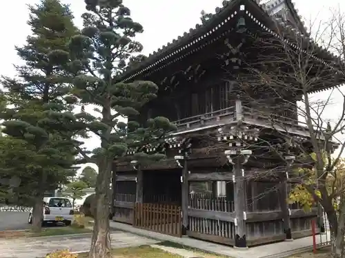 天林寺の山門