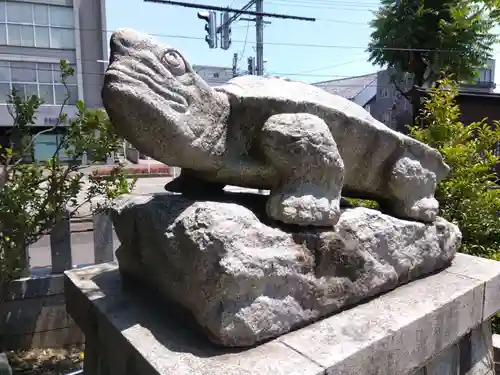 杉杜白髭神社の狛犬