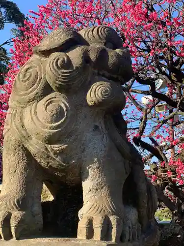 薭田神社の狛犬