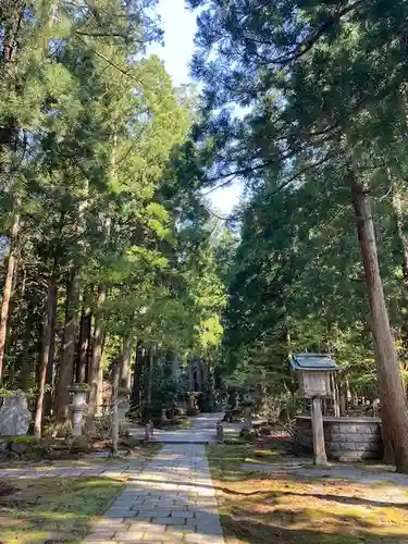 雄山神社中宮祈願殿(富山県)