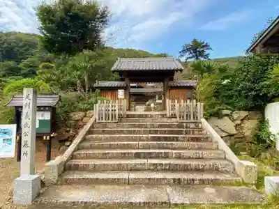 法楽寺の山門・神門