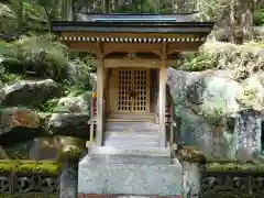 弁財天の本殿