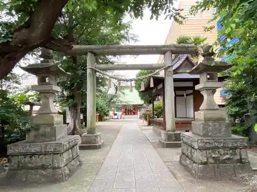 氷川鍬神社の鳥居