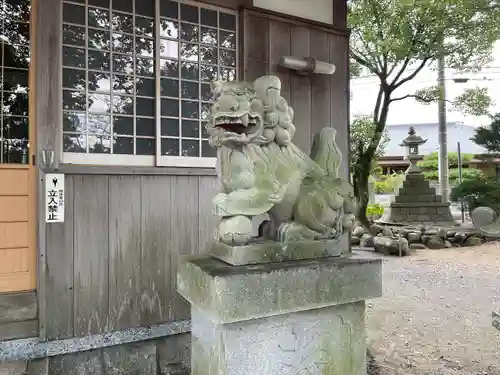 川俣神社の狛犬