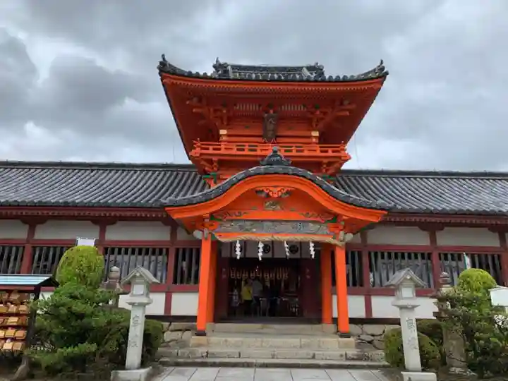 伊佐爾波神社の本殿・本堂