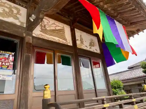 埼玉厄除け開運大師・龍泉寺（切り絵御朱印発祥の寺）の本殿・本堂