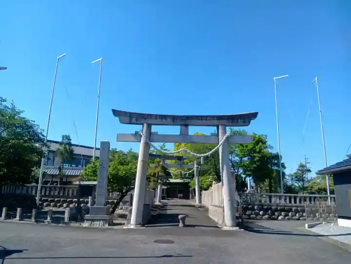 天神神社(柳津天神神社)の{uncategorized: "未分類", other: "その他", undefined: "問題あり", building: "その他建物", grave: "お墓", sacred_gate: "鳥居", guardian: "狛犬", statue: "像", buddha: "仏像", history: "歴史", nature: "自然", garden: "庭園", animal: "動物", pagoda: "塔", temizu: "手水舎", mountain_gate: "山門・神門", sanctuary: "本殿・本堂", subordinate: "末社・摂社", art: "芸術", scenery: "景色", jizo: "地蔵", ema: "絵馬", goshuin: "御朱印", omikuji: "おみくじ", items: "授与品その他", amulet: "お守り", goshuincho: "御朱印帳", eats: "食事", festival: "お祭り", votive_dance: "神楽", shichigosan: "七五三参", wedding: "結婚式", experience: "体験その他", initially: "初詣", around: "周辺", anti_infection: "感染症対策"}