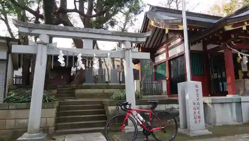 女塚神社の鳥居