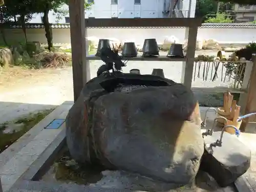 上関山 極楽寺の手水舎