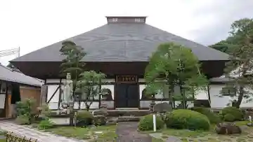 良泉寺の本殿・本堂