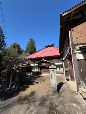 高山不動尊常楽院の{uncategorized: "未分類", other: "その他", undefined: "問題あり", building: "その他建物", grave: "お墓", sacred_gate: "鳥居", guardian: "狛犬", statue: "像", buddha: "仏像", history: "歴史", nature: "自然", garden: "庭園", animal: "動物", pagoda: "塔", temizu: "手水舎", mountain_gate: "山門・神門", sanctuary: "本殿・本堂", subordinate: "末社・摂社", art: "芸術", scenery: "景色", jizo: "地蔵", ema: "絵馬", goshuin: "御朱印", omikuji: "おみくじ", items: "授与品その他", amulet: "お守り", goshuincho: "御朱印帳", eats: "食事", festival: "お祭り", votive_dance: "神楽", shichigosan: "七五三参", wedding: "結婚式", experience: "体験その他", initially: "初詣", around: "周辺", anti_infection: "感染症対策"}