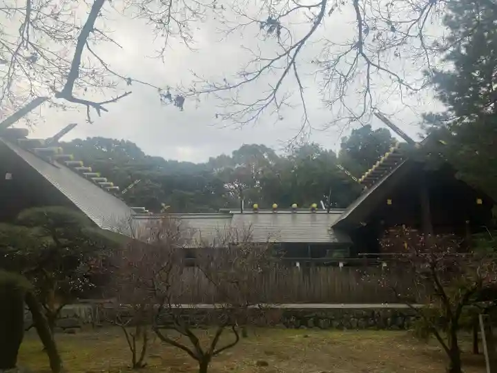 伊曽乃神社の{uncategorized: "未分類", other: "その他", undefined: "問題あり", building: "その他建物", grave: "お墓", sacred_gate: "鳥居", guardian: "狛犬", statue: "像", buddha: "仏像", history: "歴史", nature: "自然", garden: "庭園", animal: "動物", pagoda: "塔", temizu: "手水舎", mountain_gate: "山門・神門", sanctuary: "本殿・本堂", subordinate: "末社・摂社", art: "芸術", scenery: "景色", jizo: "地蔵", ema: "絵馬", goshuin: "御朱印", omikuji: "おみくじ", items: "授与品その他", amulet: "お守り", goshuincho: "御朱印帳", eats: "食事", festival: "お祭り", votive_dance: "神楽", shichigosan: "七五三参", wedding: "結婚式", experience: "体験その他", initially: "初詣", around: "周辺", anti_infection: "感染症対策"}