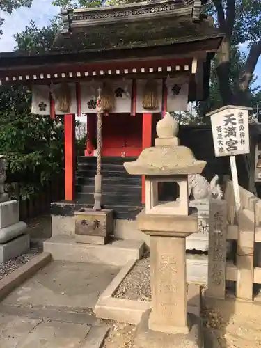 生根神社の本殿