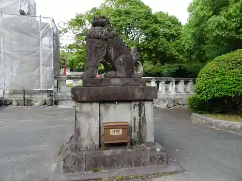 福岡縣護國神社の狛犬