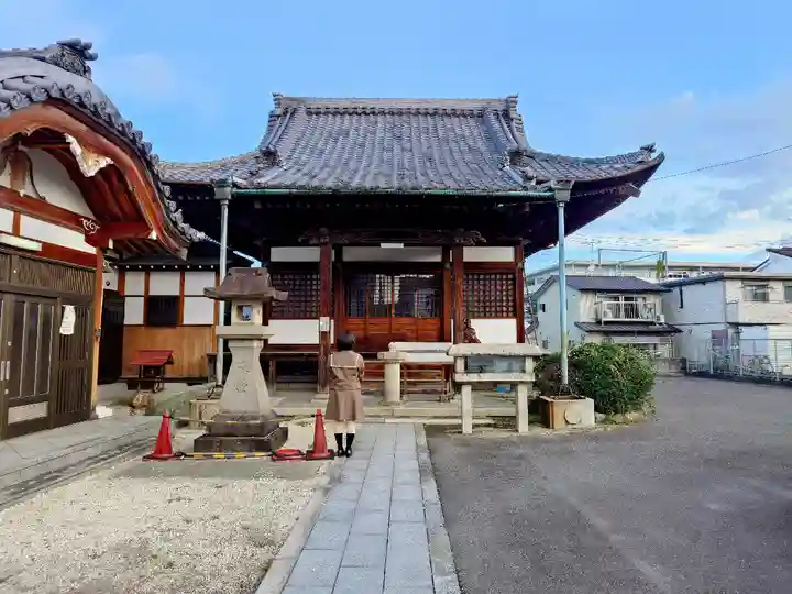 戒蔵院の本殿・本堂