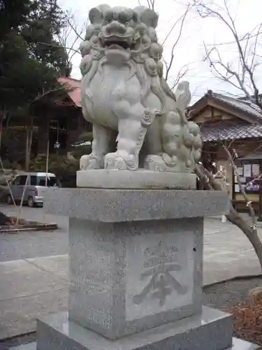 中氷川神社の狛犬