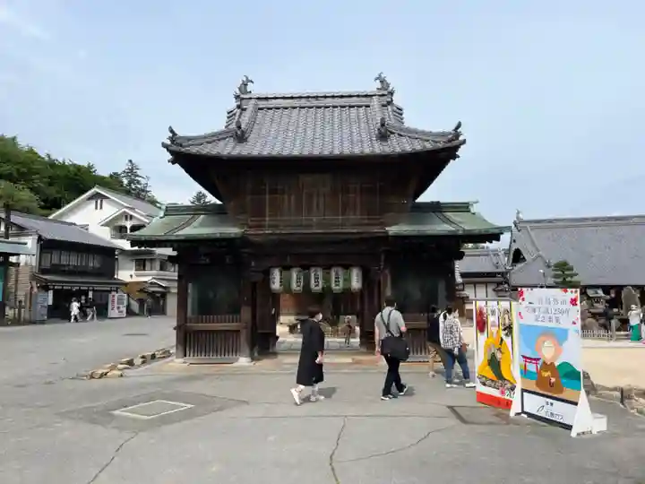 大願寺の山門・神門