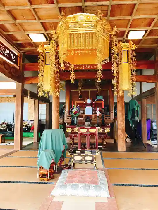 釣徳寺の本殿・本堂