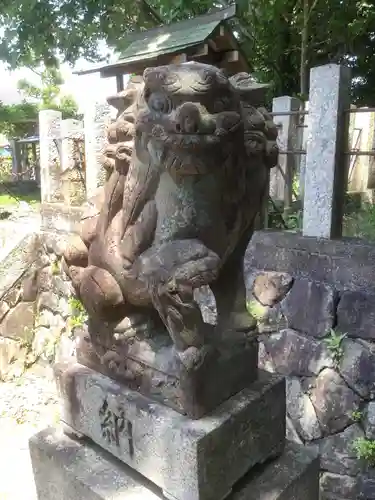 熱田神社　諏訪神社の狛犬