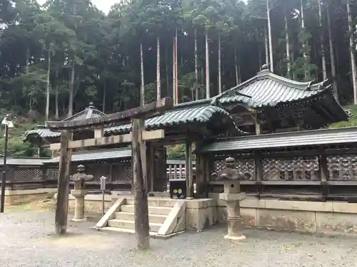 高野山金剛峯寺の鳥居