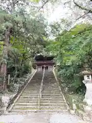 金毘羅寺の山門