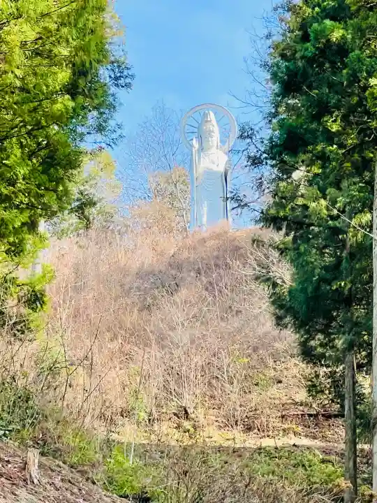 大渕寺の{uncategorized: "未分類", other: "その他", undefined: "問題あり", building: "その他建物", grave: "お墓", sacred_gate: "鳥居", guardian: "狛犬", statue: "像", buddha: "仏像", history: "歴史", nature: "自然", garden: "庭園", animal: "動物", pagoda: "塔", temizu: "手水舎", mountain_gate: "山門・神門", sanctuary: "本殿・本堂", subordinate: "末社・摂社", art: "芸術", scenery: "景色", jizo: "地蔵", ema: "絵馬", goshuin: "御朱印", omikuji: "おみくじ", items: "授与品その他", amulet: "お守り", goshuincho: "御朱印帳", eats: "食事", festival: "お祭り", votive_dance: "神楽", shichigosan: "七五三参", wedding: "結婚式", experience: "体験その他", initially: "初詣", around: "周辺", anti_infection: "感染症対策"}