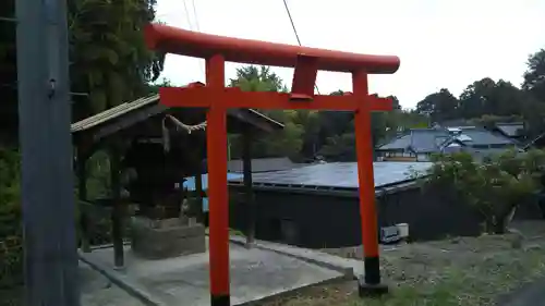 平野稲荷の鳥居