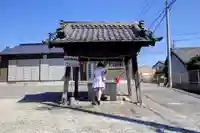 飛鳥神社の手水舎