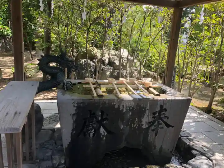 彦島八幡宮の手水舎