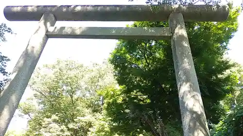 新田神社の鳥居