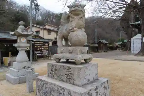 賀羅加波神社の狛犬