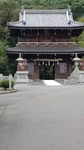 石鎚神社の山門